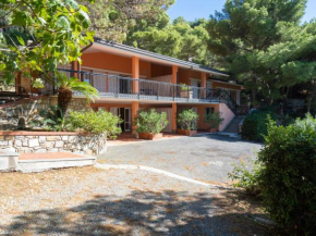 Отель Locazione Turistica Apartment C1 - AND113  Marina di Andora